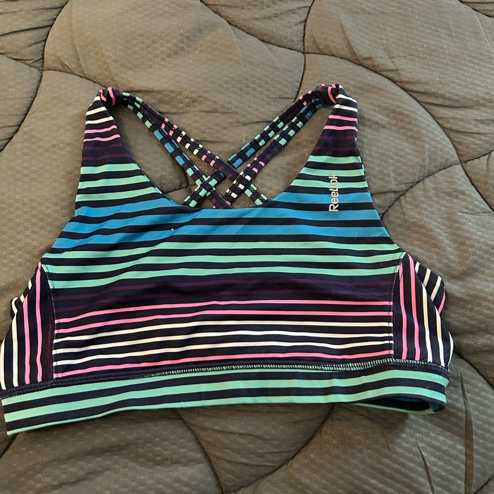 sports bra